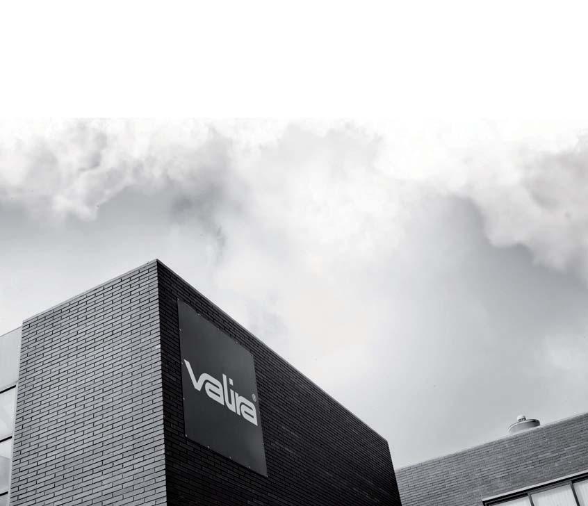 Valira ha sede in Spagna ed é una delle aziende leader nel settore degli strumenti di cottura e di altri articoli casalinghi.