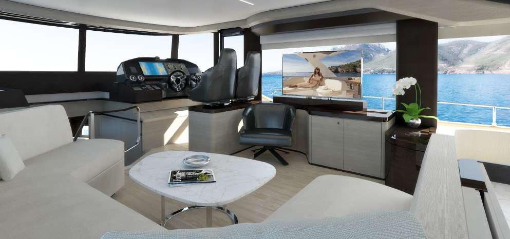 The strength of this luxury boat enchants immediately, side by side
