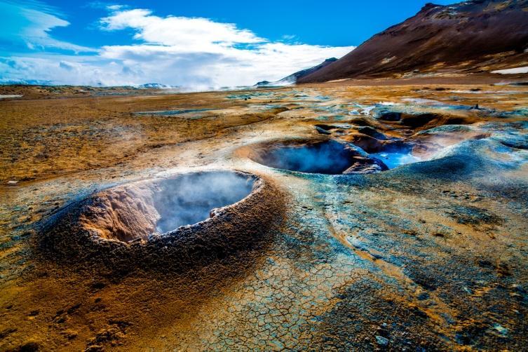 Molto originali e insoliti sono i pilastri di roccia di LÓNDRANGAR.