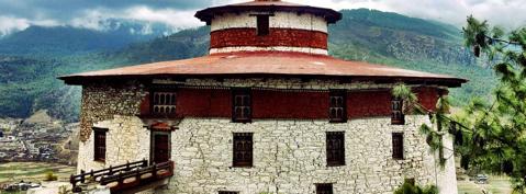 Soste durante il tragitto per la visita del Wangduephodrang Dzong e del Simtokha Dzong Pomeriggio: visita di Paro.