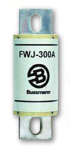 Anche i fusibili della serie FWJ sono di tipo extrarapido, con potere di interruzione di 200kA, e possono essere utilizzati anche in corrente continua fino ad un massimo di 800V DC (solo correnti