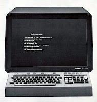 MULTICS (Multiplexed Information and Computing Service) fu uno dei primi sistemi operativi in time sharing sviluppato verso la fine degli anni 60.