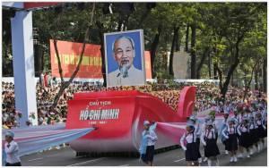 manifestarono contro le intenzioni belligeranti del loro presidente, chiedendo di porre fine a quella mattanza.