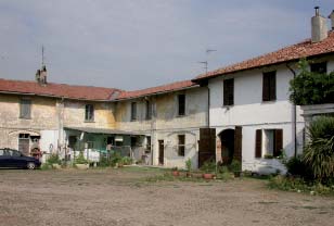 182 LE CASCINE DEL COMUNE DI MILANO LE CASCINE DEL COMUNE DI MILANO 183 Cascina Basmetto Via Chiesa Rossa, 265 Zona 5 Cascina Bellaria Via C.