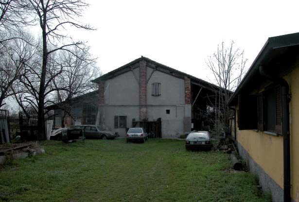 192 LE CASCINE DEL COMUNE DI MILANO LE CASCINE DEL COMUNE DI MILANO 193 Cascina Case Nuove Via Corelli, 124 Zona 3 Cascina Case Nuove Via Paravia, 22 Zona 7 uso Residenza utenza Varie contratti n.