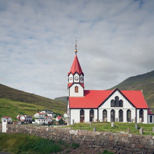 10 20 chilometri Svínoy Fugloy L'isola di Vágar L'isola di Mykines La visita di Tórshavn Percorso in traghetto Le isole di nordest Percorso in traghetto Le isole del centro-nord Percorso in traghetto