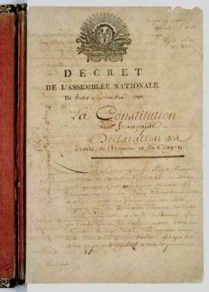 I POTERI DEL RE SECONDO LA COSTITUZIONE DEL 1791 La Costituzione firmata il 3 settembre 1791 Il sovrano diventa «re dei francesi», e regna «per grazia di Dio e e legge costituzionale dello Stato».