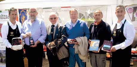 Alla cerimonia d apertura sono sfilate le autorità, il Sindaco, il Console Italiano, portando loro un saluto, richiamando la fratellanza tra le comunità di italiani e le comunità di italiani