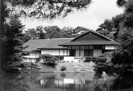 Villa Imperiale di Katsura a Kyoto Veranda chiusa del Nuovo Goten [a destra immagine tratta da V.