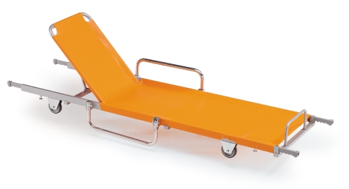 It is made of varnished steel and with sheet made of PVC, and it is the ideal emergency stretcher also because it can be easily stored.
