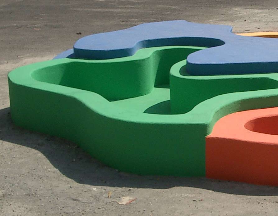 Random map-playgrounds (2003), ø500 cm, painted concrete. Permanent installation in Yerevan, Armenia.