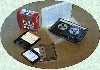 Sostituzione dei dispositivi di backup Il ciclo di vita di un nastro, di un floppy oppure di un CD ROM, dipende dal produttore, dall uso che ne viene fatto e dalle condizioni di archiviazione.