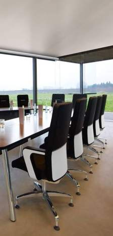 Collezione Panoramica del sistema modulare Consente di realizzare grandi sistemi di tavoli con semplicità.