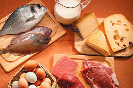 IL PRIMO GRUPPO CARNE, PESCI E UOVA: include carni fresche, frattaglie, pesci di acqua dolce e salata, altri prodotti della pesca e tutte le uova.