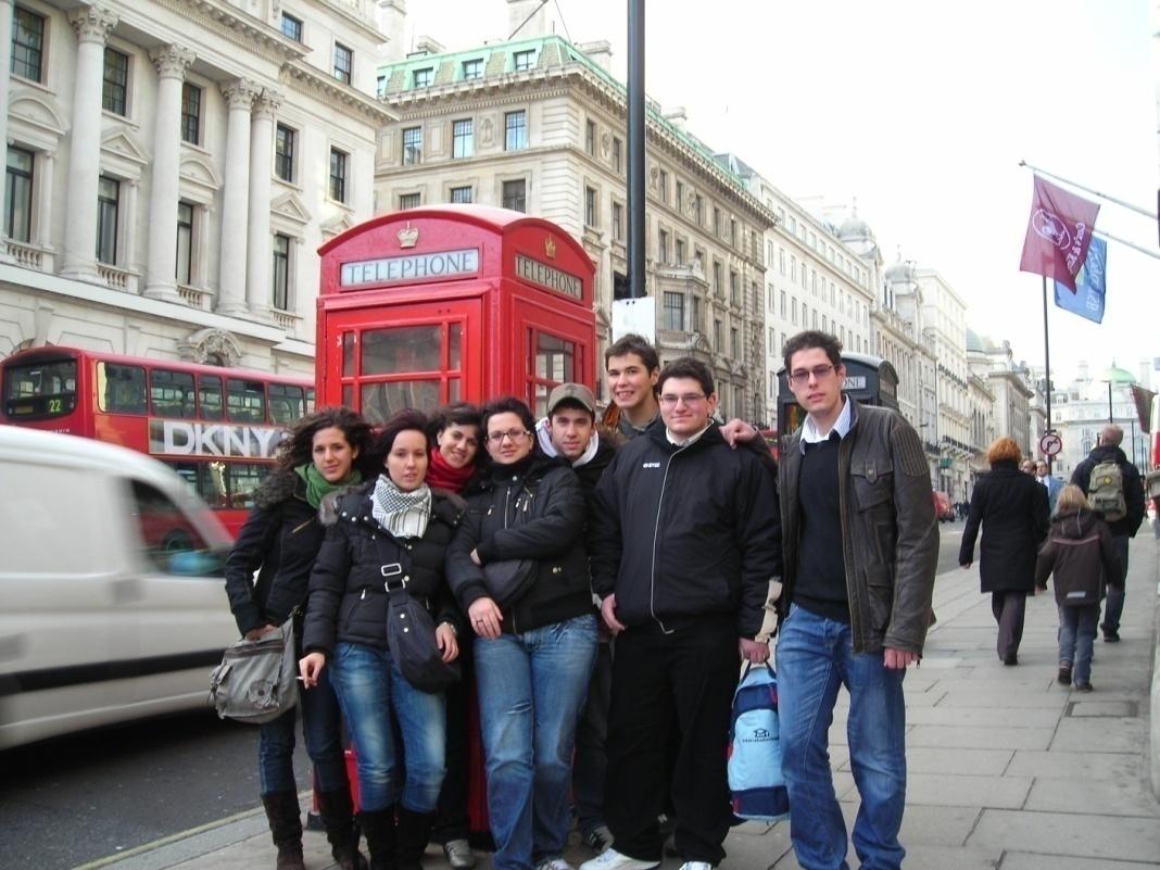 Stage linguistico Gli studenti della classe II hanno la possibilità di