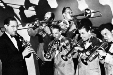 Torna I grandi dello swing Glenn Miller Pennsylvania 6-5000 Benny Goodman Sing sing sing Swing dance Lo swing e' un genere musicale jazz, nato negli anni venti.