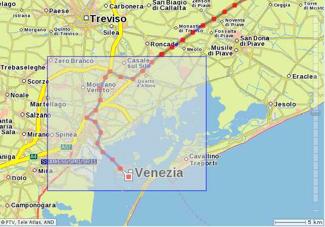 Zoom Puoi ingrandire o rimpicciolire la mappa con la barra verticale bianca a destra della cartina.