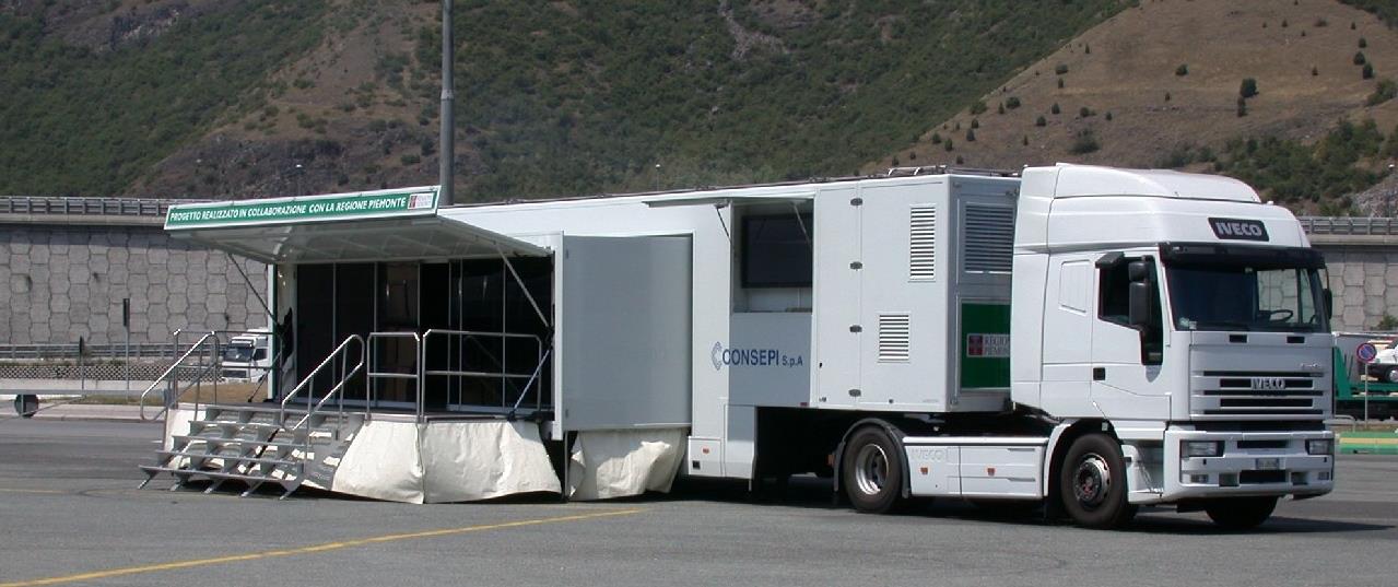 Guida Sicura MOTOROASI è dotata di un Motorhome che può essere utilizzato per tour itineranti promozionali e di divulgazione e come hospitality in occaone di eventi.