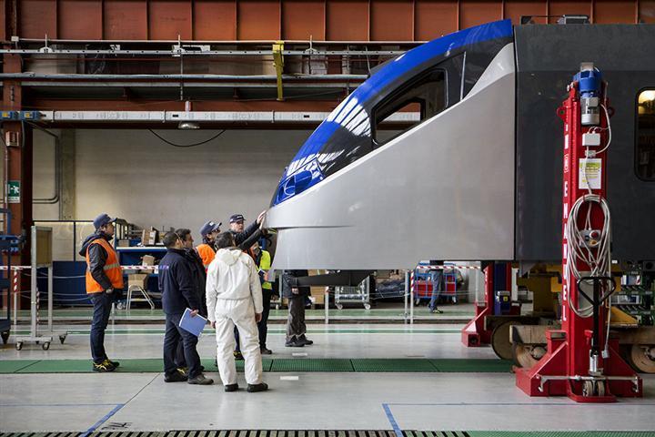 regionali prodotti Centro di eccellenza per: i treni ad alta velocità Pendolino a tecnologia "tilting" e non tilting i treni