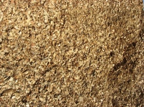 L approvvigionamento della biomassa per l impianto di Reggello: un esempio di filiera locale I punti di forza della filiera La bassa densità energetica della biomassa (5 m 3 di legno = 1 m 3 di