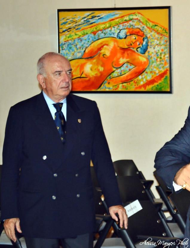 Conte Emilio Petrini Mansi Marchese della Fontanazza consegna al duca don Stefano Mario Coco di Mara la delega per la provincia di Catania dell Istituto