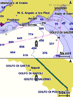 Utilizzo delle mappe Uso della Divisione mappa Utilizzare la Divisione Mappa per visualizzare contemporaneamente due differenti livelli di zoom della carta di navigazione.