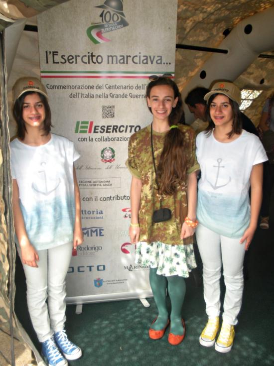Sabato 16 maggio 2015 le alunne Greta Pia Basile, Federica e Francesca Spezio della classe 2^C della Scuola Secondaria di I gr. dell I.C. A.R.