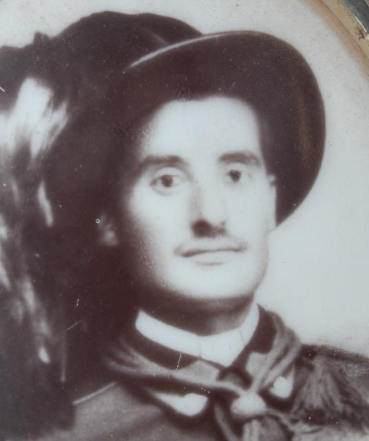 Marcia Salvatore di Luigi e Zuncheddu Rosa di Paolo (1882-1916) Reggimento Bersaglieri Nato a Burcei il 24 gennaio 1882, in via Is Malloras, coniugato con Piccioni Francesc Anna a Burcei il 26