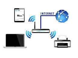 ATTREZZATURE INFORMATICHE E MULTIMEDIALI E opportuno evidenziare la rilevante e moderna attrezzatura informaticomultimediale di cui è dotata la scuola capace di rispondere alle esigenze didattiche