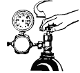 Ruotando la manopola del riduttore di pressione in senso antiorario l ossigeno viene fatto scendere di pressione ed estratto dalla bombola.