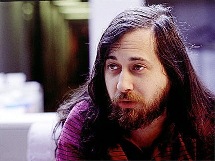 Richard Stallman & GNU Richard Stallman ( 1983 ): Nel Settembre 1983 Stallman annuncia il progetto per il sistema operativo GNU.