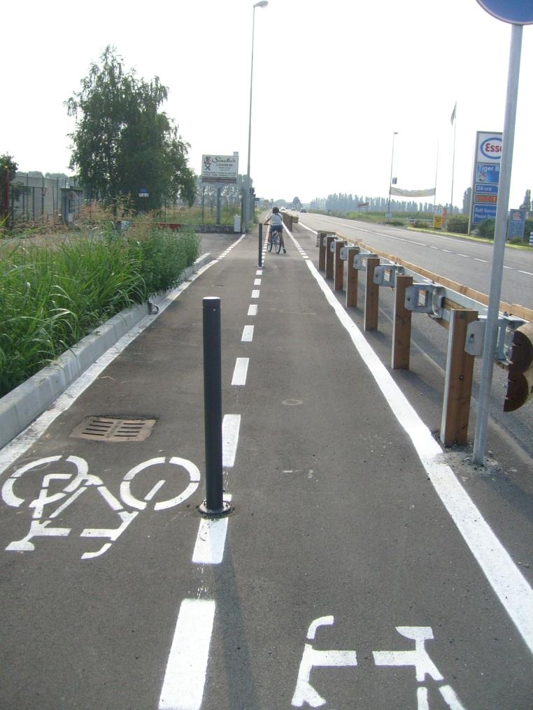 Piste Ciclabili La Città di Belgioioso ha deciso di investire sulla mobilità sostenibile creando piste