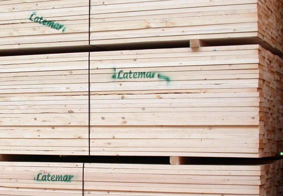 Molti dei buoni clienti impegnati nel settore del mobilificio, che finora compravano il legname di ottima qualità del Latemar, hanno chiuso o modificato le loro produzioni, passando ad altri mercati.