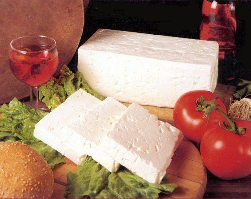 - Produzione di Formaggio - E il prodotto della maturazione della cagliata ottenuta per coagulazione presamica (è l altro nome dato al caglio, l ingrediente riportato nell etichetta di tutti i