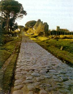 LE STRADE e L'IMPERO. LE STRADE IN EPOCA IMPERIALE VENNERO SVILUPPATE SOPRATTUTTO PER GARANTIRE UN EFFICIENTE SERVIZIO POSTALE E UN RAPIDO SPOSTAMENTO DI MESSAGGERI.