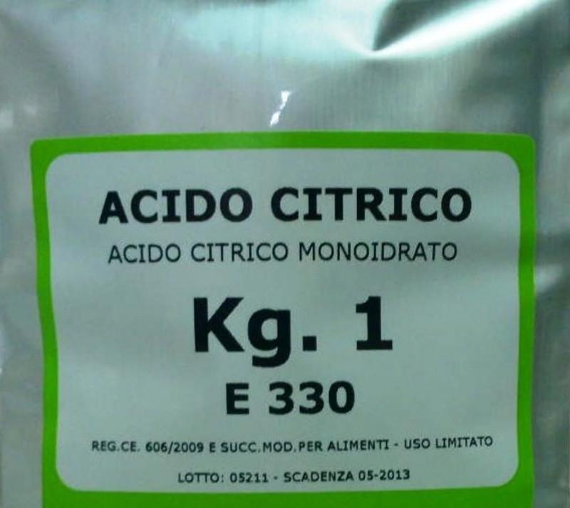 Acido citrico Antiossidante Stabilizzante L'acido citrico è un acido tricarbossilico, tra i più diffusi negli organismi vegetali. Il prodotto si presenta sotto forma di polvere bianca cristallina.