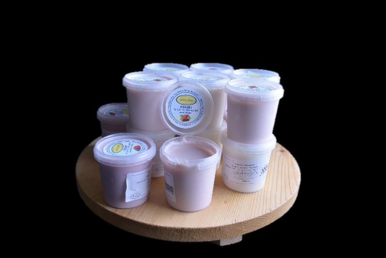 Yogurt di latte Bufalino Valore energetico: 131 Kcal Proteine: 4,5 gr Carboidrati: 12 gr Grassi: 7,2 gr Lo Yogurt Cremoso di Bufala è interamente prodotto con latte di bufala al 100%.