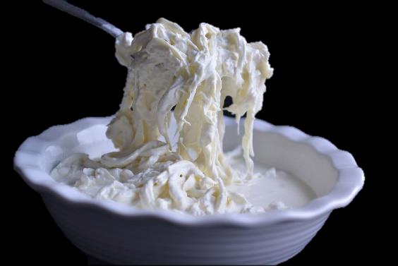 Stracciatella di latte Bufalino Valore energetico: 450 Kcal Proteine: 23 gr Carboidrati: 1 gr Grassi: 29 gr La
