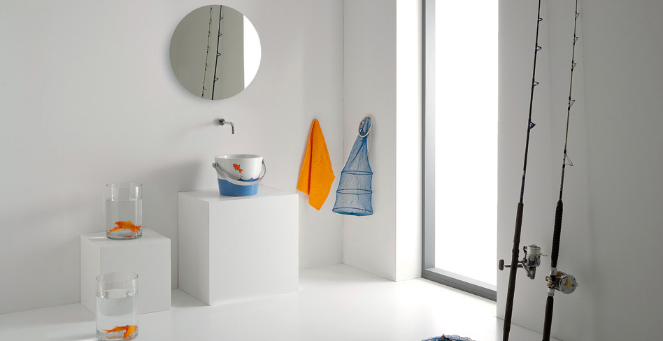 Lavabo serie Bucket, di Scarabeo Ceramiche Maison Plus presenta PLUS+TON : da un unica fusione ad altissime temperature di 1.