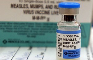 (Measles, Mumps, Rubella) La scheda di vaccinazione: 15 mese 24 mese 4 e 6 anno Nei primi mesi di vita gli