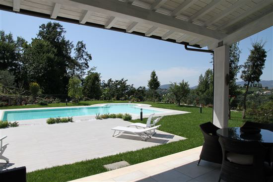 Rif 0382 Villa di lusso con piscina www.villecasalirealestate.