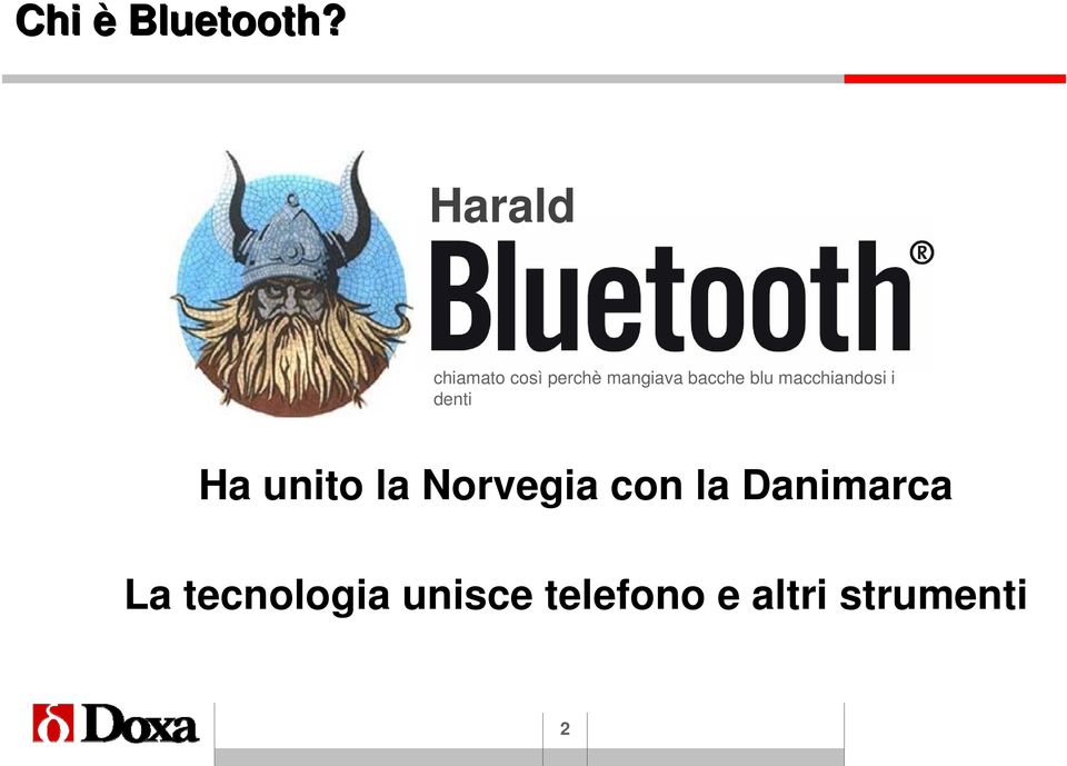 blu macchiandosi i denti Ha unito la