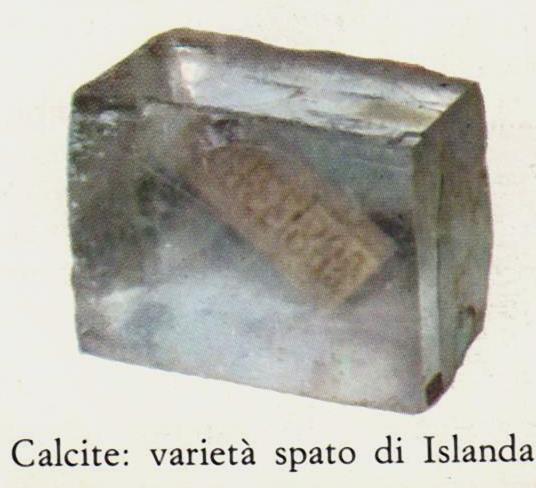 Carbonati Neutri: Calcite Ha cristalli ricchi di facce,incolori o bianchi.