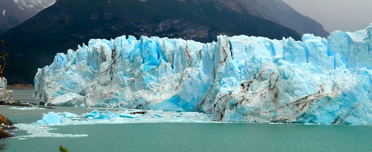 ARGENTINA E CASCATE DI IGUAZU DAL 14 AL 26 MARZO 2017 VOLO DA ROMA La Patagonia! È un amante difficile. Lancia il suo incantesimo. Un ammaliatrice! Ti stringe nelle sue braccia e non ti lascia più. B.