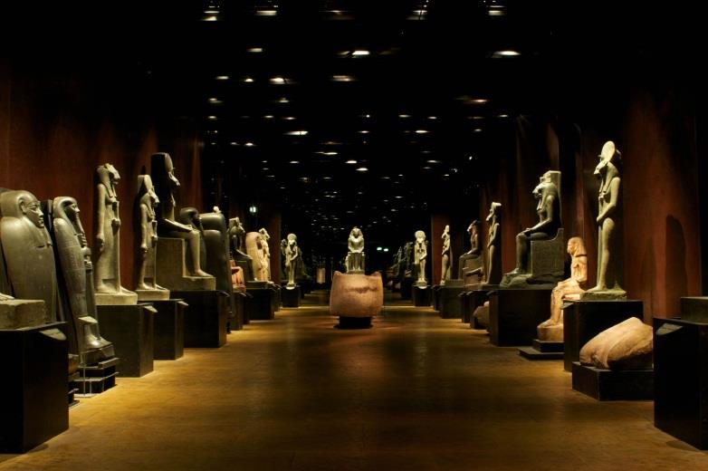 Museo Egizio Storia e Innovazione Il Museo Egizio nasce a Torino nel 1824 e custodisce la collezione di antichità egizie più importante al mondo, dopo quello del Cairo.