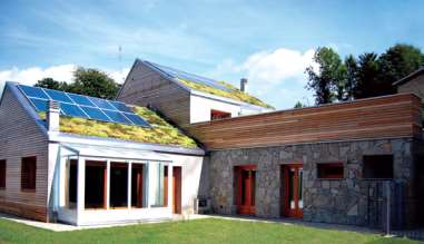 Fonte: Villaggio residenziale Selvino (BG) Edifici a energia zero: un bilancio tra efficienza e rinnovabili Utilizzo efficiente fonti fossili Energia esportata