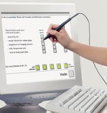 LA PENNA OTTICA Dispositivo a forma di penna. Contiene un sensore in grado di rilevare le emissioni del monitor.