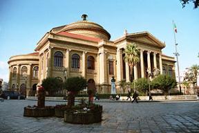 TEATRO MASSIMO \ Il Teatro Massimo Vittorio Emanuele di Palermo è il maggiore edificio teatrale lirico d'italia, e uno