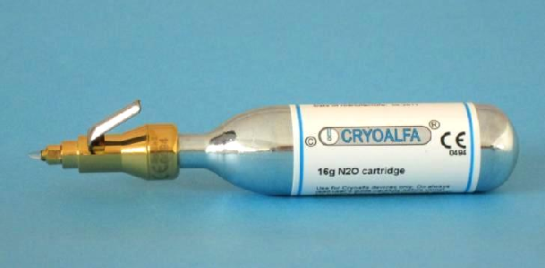 CRYOALFA SUPER (cod. IMS-415S) Il modello Super viene fornito con la punta standard in vetroceramica non sostituibile da 1 mm di superficie di contatto.