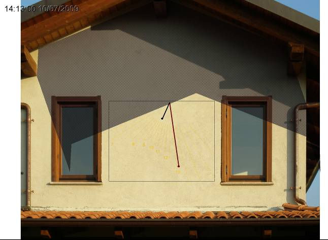 Il primo strumento consente di definire gli oggetti sporgenti (tetti, balconi ) che trovandosi vicino al quadrante lo possono oscurare in determinati periodi dell anno ed in particolari ore.